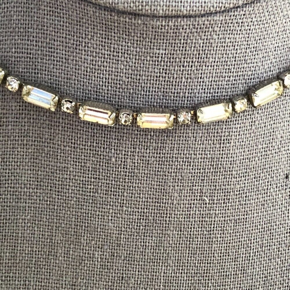 Vintage Weiss Signed Baguette Radiant Crystal Rhinestone Chain Necklace - Picture 3 of 10